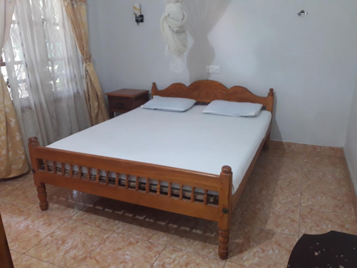 New Land Guest House Batticaloa Eksteriør billede