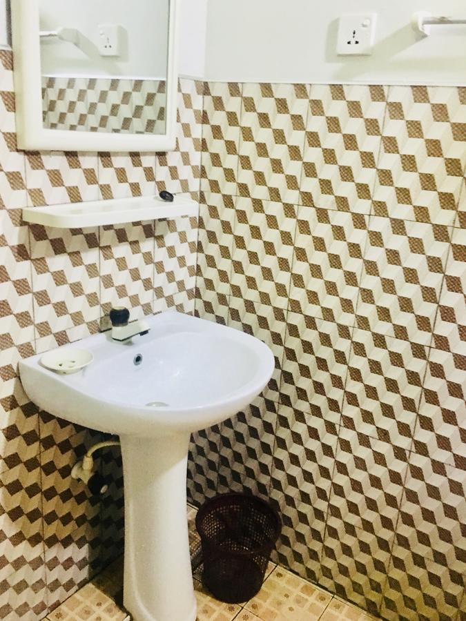 New Land Guest House Batticaloa Eksteriør billede