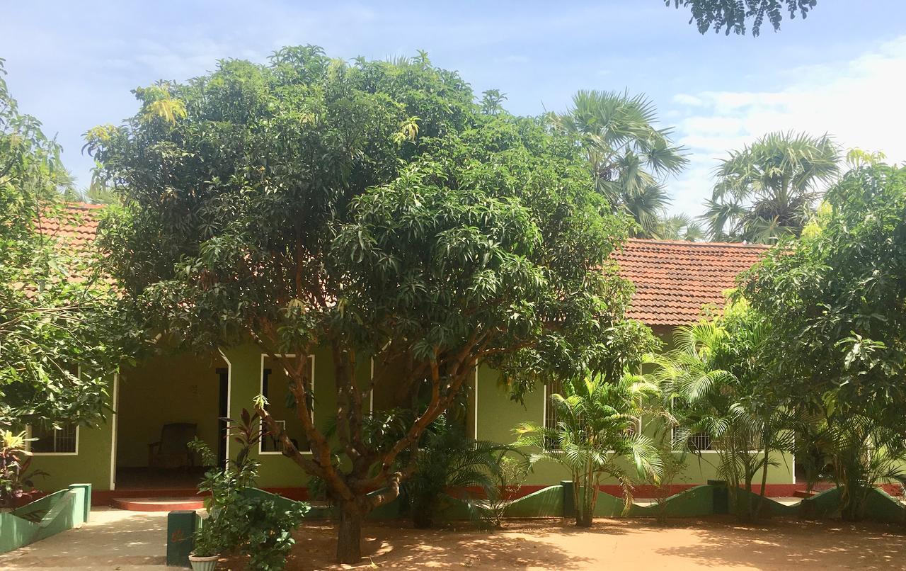 New Land Guest House Batticaloa Eksteriør billede