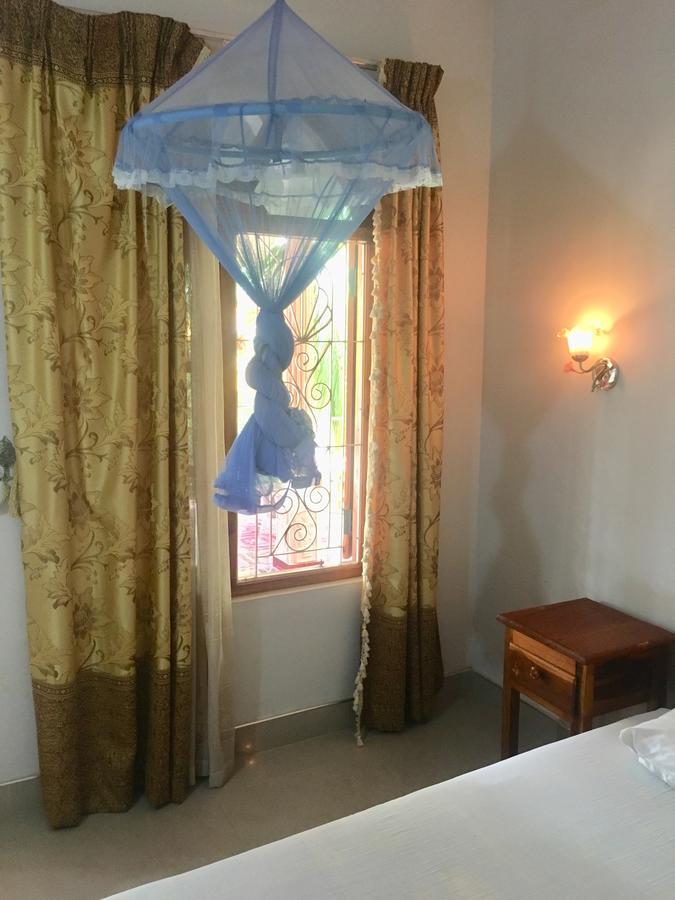 New Land Guest House Batticaloa Eksteriør billede